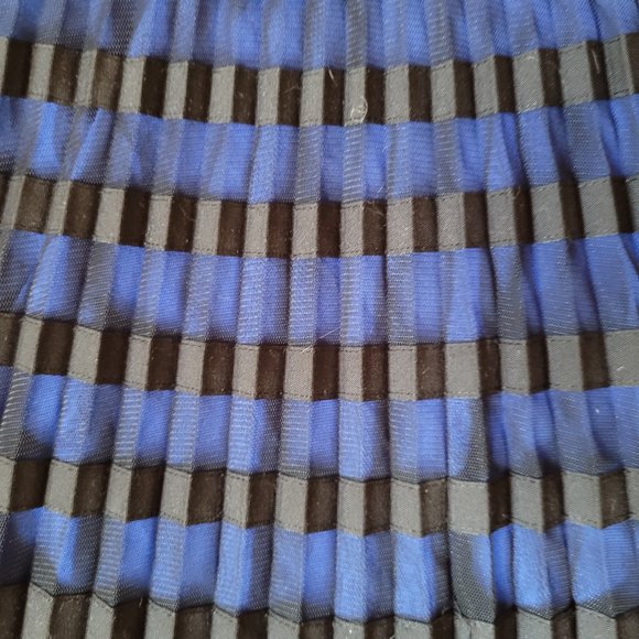 BCBG Max Azria size 4 Black and Blue Cocktail dress euc - Picture 2 of 3